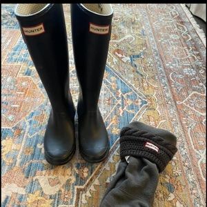 Hunter Huntress Boots with Socks